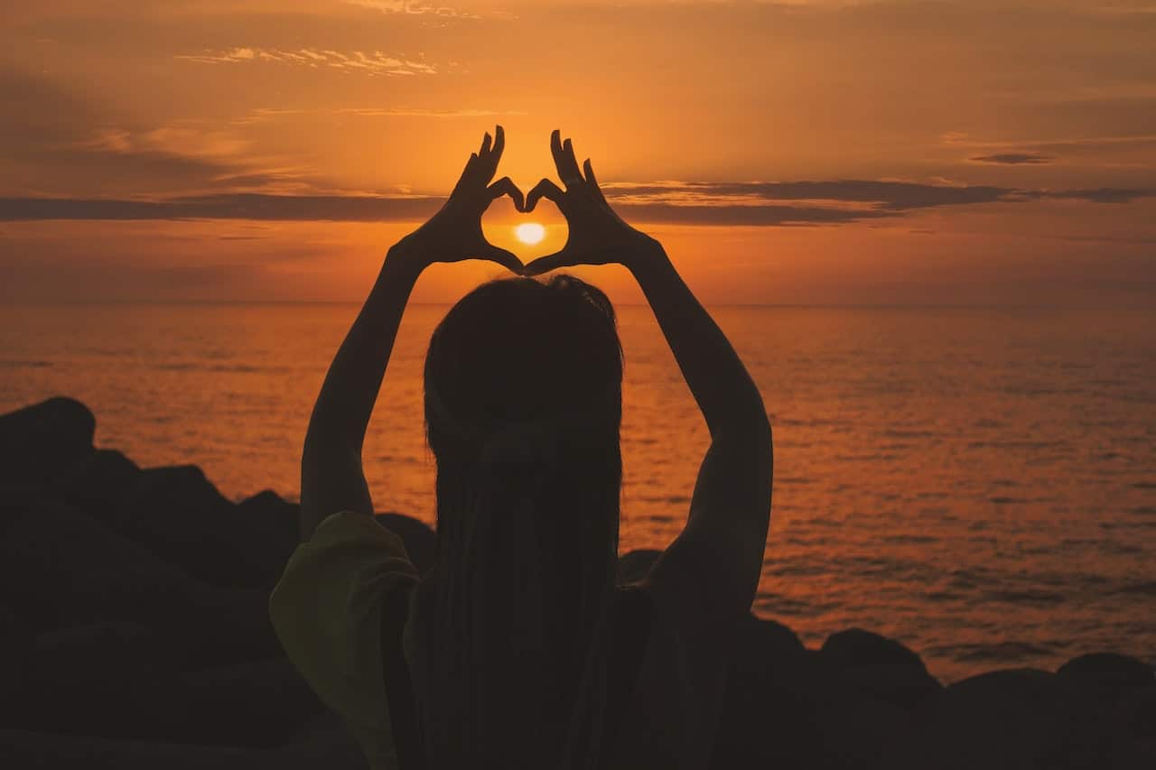 Healthy Relationships, Genuine Love, Sacred Heart with Ragan Thomson