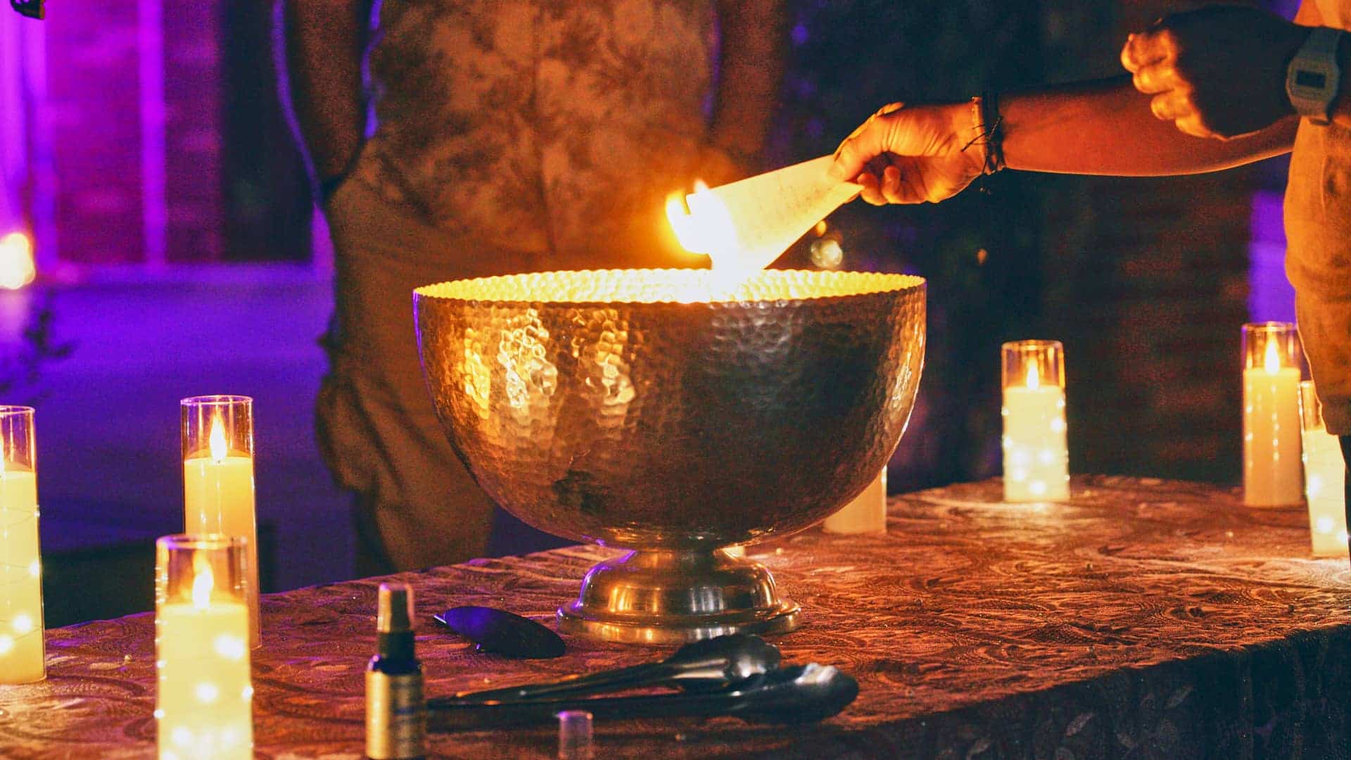 illuminated singing bowl